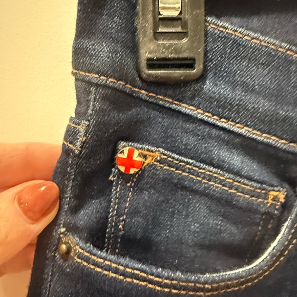 hudson krista super skinny shark bite dark wash - Picture 9 of 9